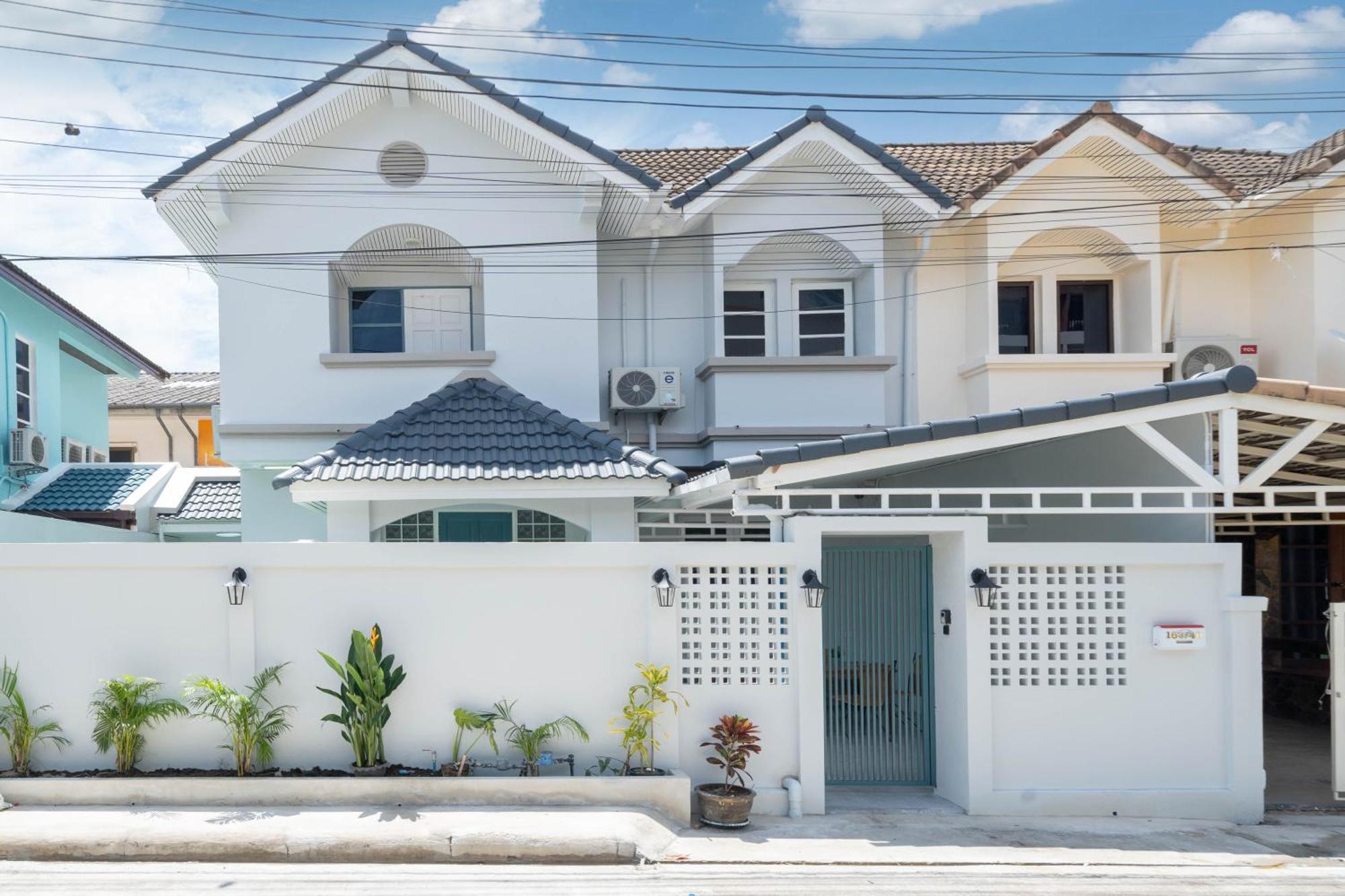 Bangla Private Pool With 4 Design 別墅 Patong